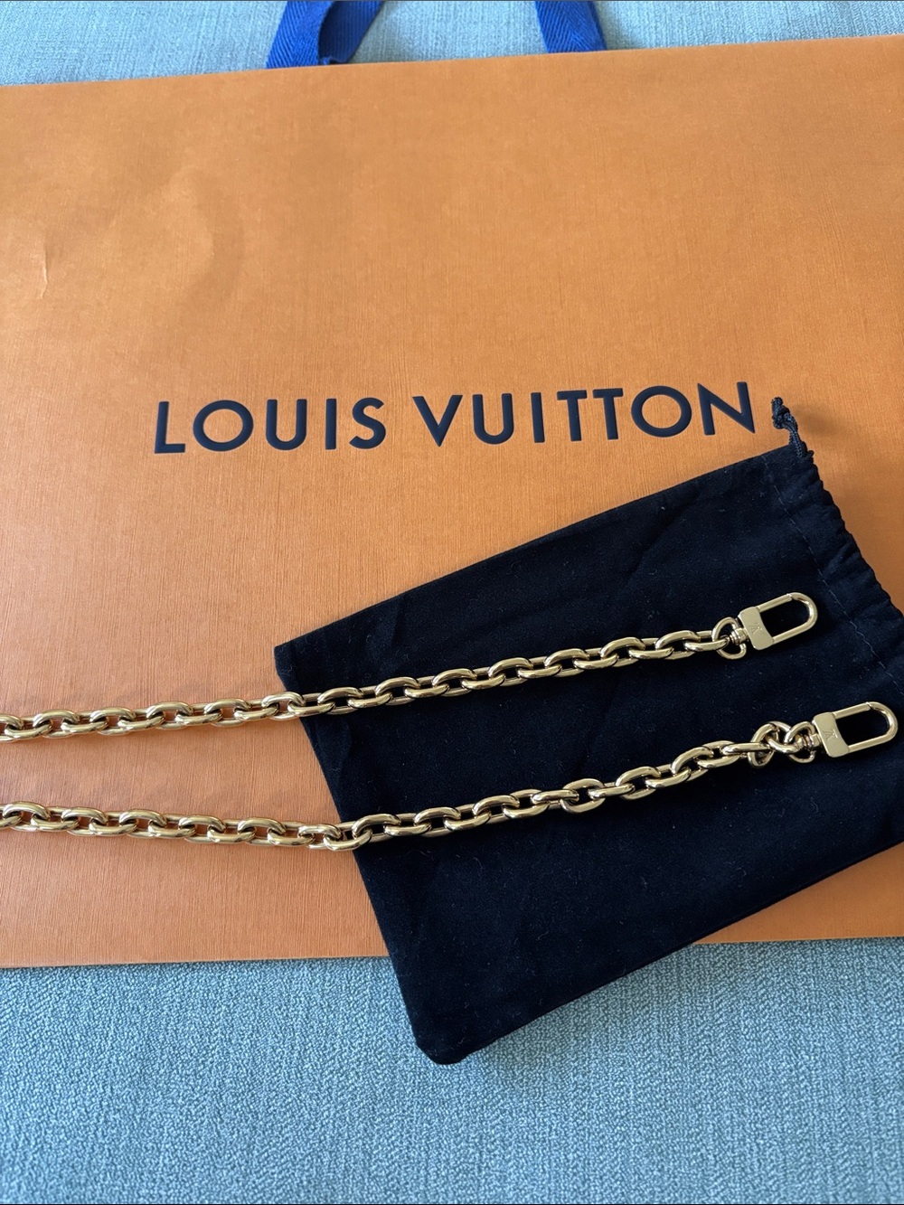 Louis Vuitton Gold Chain Strap & LV shopping bag 💯% AUTHENTIC‼️NEW CONDITION 26"